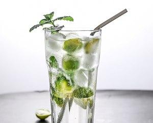 mojito鸡尾酒的寓意和象征（mojito鸡尾酒的做法）