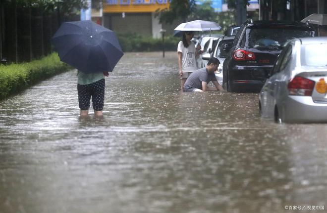 直击京津冀强降雨:局地山洪暴发（京津冀地区出现了大规模的强降雨天气）