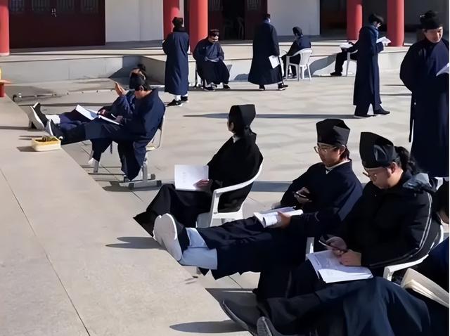 道教学院火了 报录比接近21:1（大家怎么看）