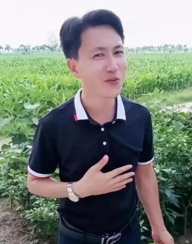 秀才曾在直播时高喊给我你的医药费（大家怎么看呢）