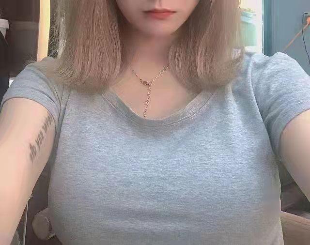 隆胸是一种什么体验?